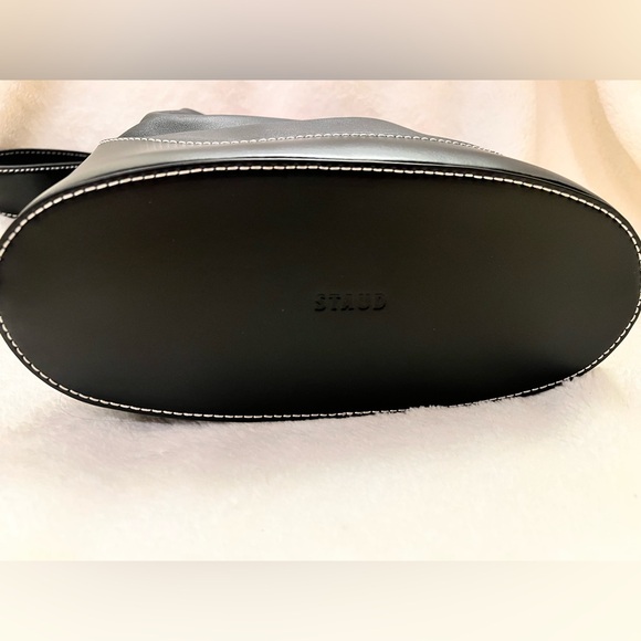 STAUD Alec Black Leather Drawstring Bucket Bag Contrast Stitching New Condition - Picture 3 of 9